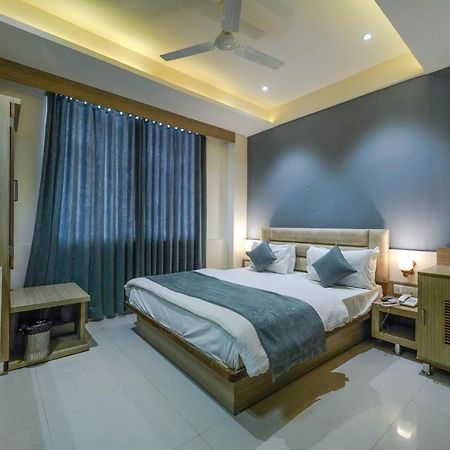 Hotel New Empire Ahmedabad Luaran gambar