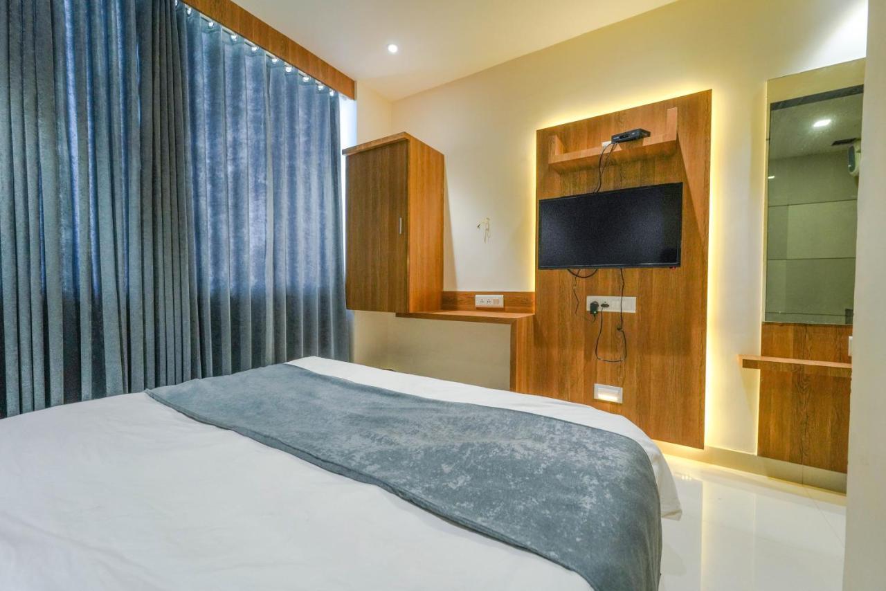 Hotel New Empire Ahmedabad Luaran gambar