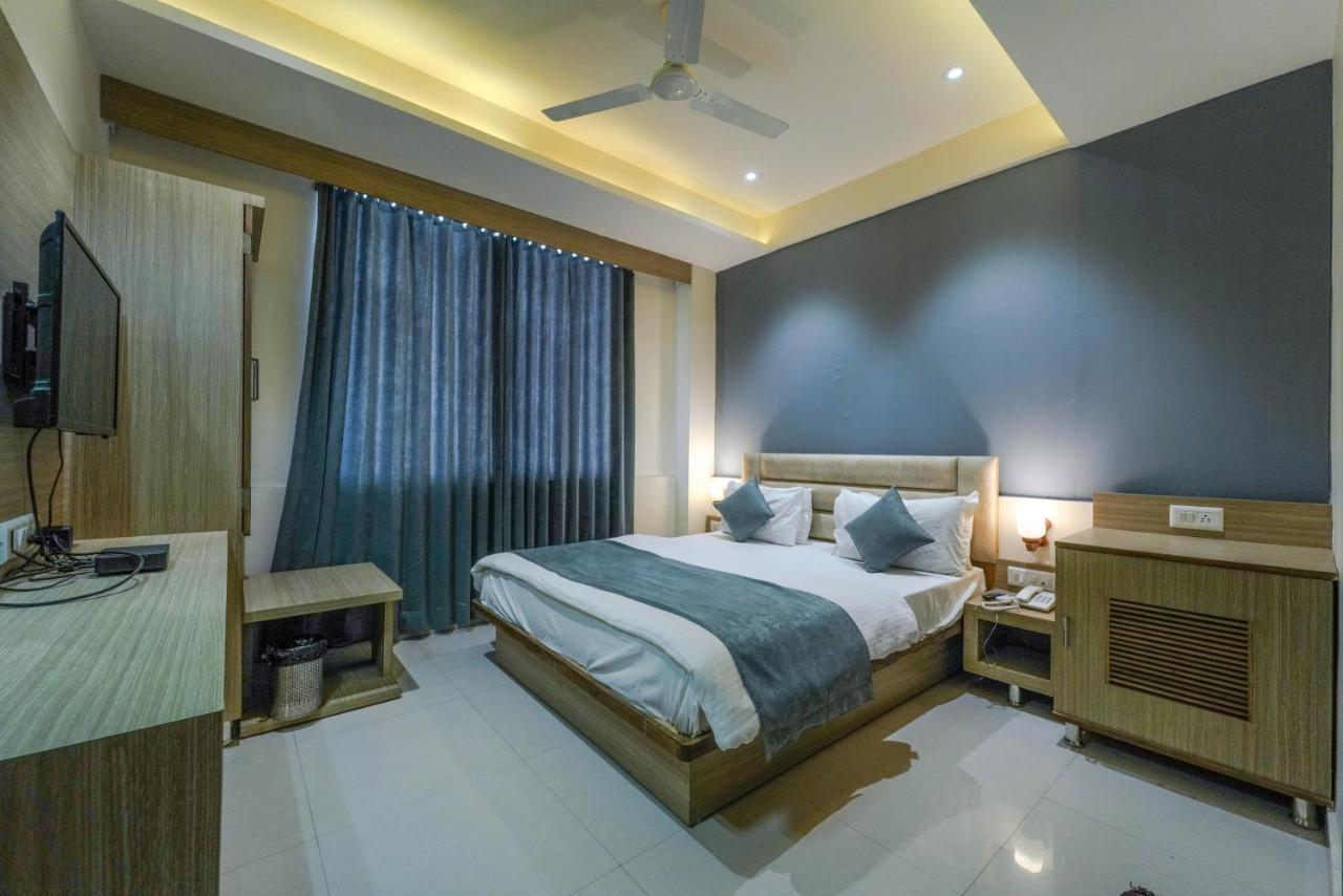 Hotel New Empire Ahmedabad Luaran gambar