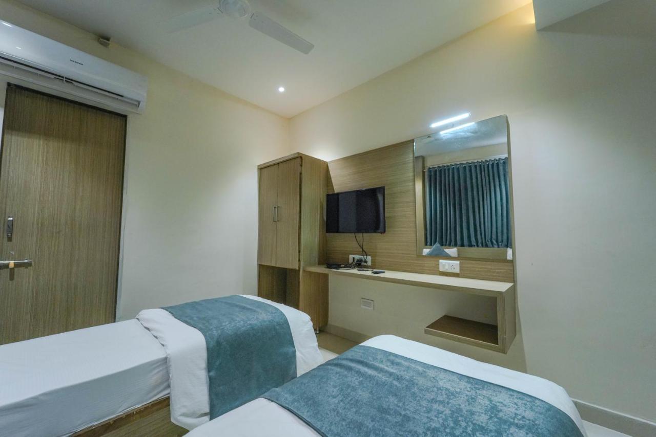 Hotel New Empire Ahmedabad Luaran gambar